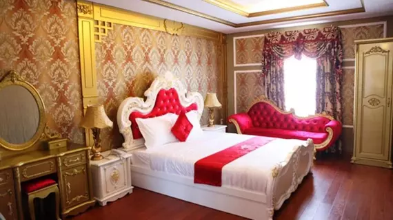 Phung Hoang Gold Palace Hotel | Binh Duong (vilayet) - Ho Şi Min Şehri (ve civarı) - Ho Chi Minh City - Quận 1 - Ho Chi Minh Şehri Merkezi