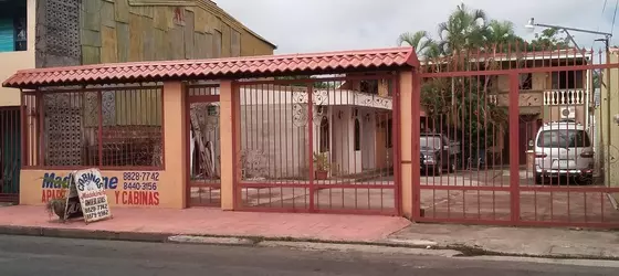 Cabinas Madeleine | Puntarenas (ili) - Puntarenas