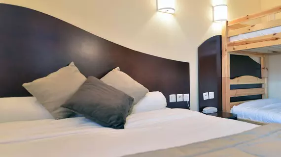 Hotel les Commercants | Auvergne-Rhone-Alpes - Puy-de-Dome (bölge) - Clermont-Ferrand