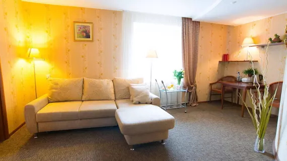 Suite Hotel | Sverdlovsk Federal Bölgesi - Yekaterinburg (ve civarı) - Yekaterinburg