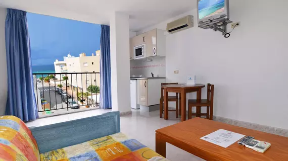 Formentera 1 Apartamentos | Balearic Adaları - İbiza Adası - Sant Antoni de Portmany