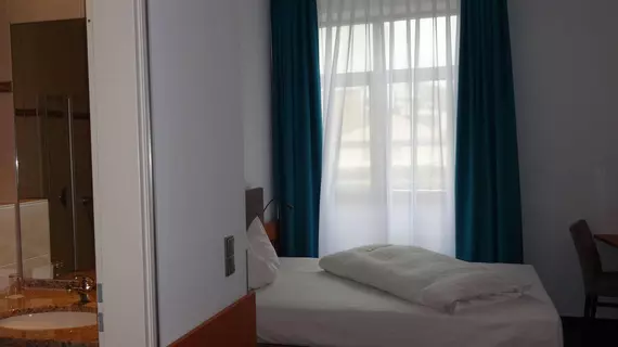 Hotel Herting | Kuzey Ren-Westfalia - Bonn (ve civarı) - Siegburg