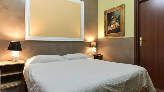 Napoleon Guesthouse | Lazio - Roma (ve civarı) - Roma Kent Merkezi - Esquilino