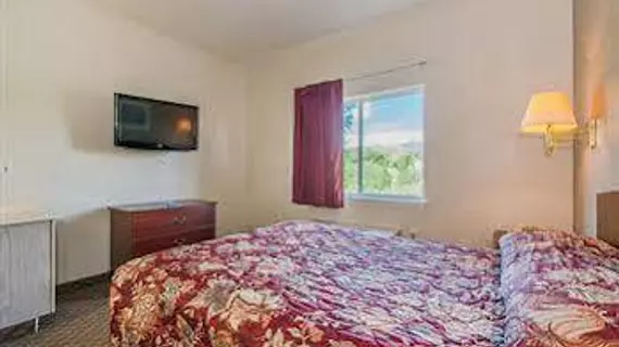 InTown Suites Colorado Springs | Kolorado - Colorado Springs (ve civarı) - Colorado Springs - Pikeview