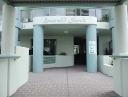 Emerald Sands Apartments