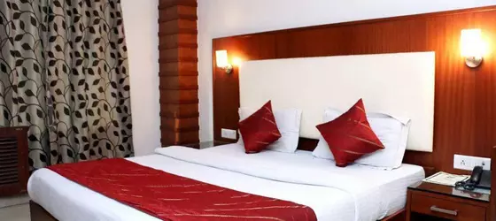 Hotel High 5 Land | Batı Delhi - Ulusal Eyalet Başkenti Delhi - Delhi (ve civarı) - Yeni Delhi - Karol Bagh