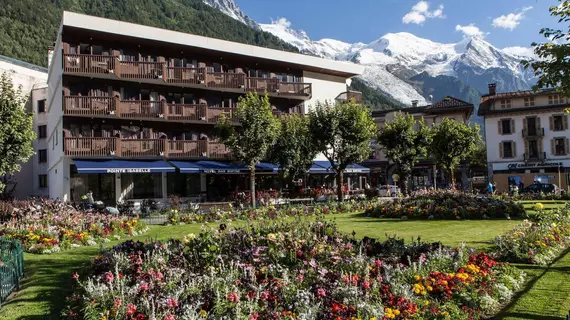 Pointe Isabelle | Auvergne-Rhone-Alpes - Haute-Savoie (bölge) - Chamonix-Mont-Blanc - Chamonix Kent Merkezi