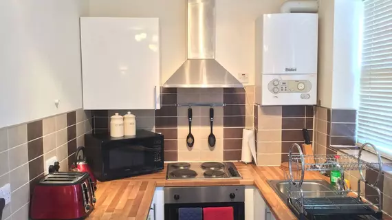 The Quarters Serviced Apartments | Londra (ve civarı) - Hounslow - Cranford