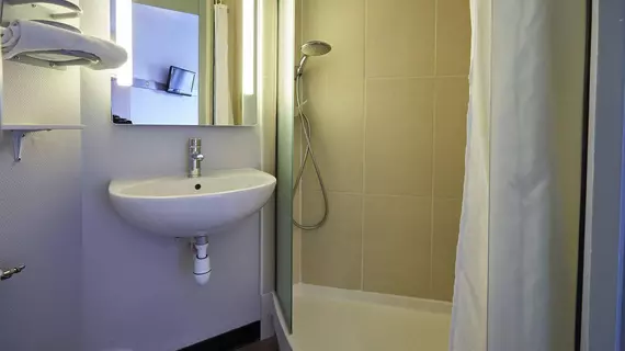 B&B Hôtel COLMAR | Grand Est - Haut-Rhin (bölge) - Wintzenheim