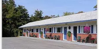 Bucksport Motor Inn