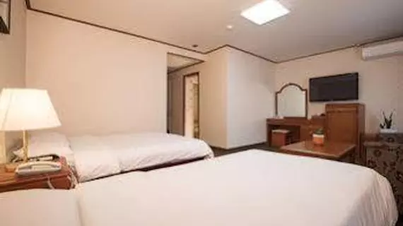 Jeju Pearl Tourist Hotel | Jeju Adası - Jeju - Yeon-dong