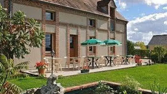 Logis Hotel Le Nuage | Centre - Loire Vadisi - Loiret (bölge) - La Bussiere