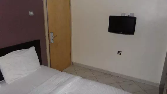 Ocean Breez Suites | Lagos (ve civarı) - Lagos - Festac