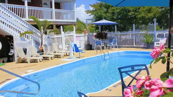 The Burgundy Inn | Maryland - Ocean City (ve civarı) - Ocean City