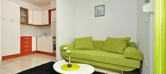 Apartments Beverly | Split-Dalmaçya - Omis