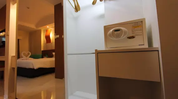 Camelot Hotel Pattaya | Chonburi (vilayet) - Pattaya (ve civarı) - Pattaya - Pattaya Körfezi