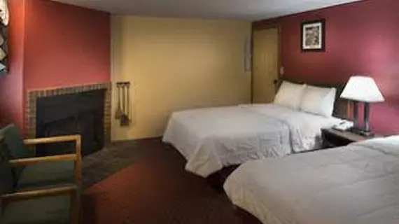 Rocky Waters Motor Inn | Tennessee - Gatlinburg - Pigeon Forge (ve civarı) - Gatlinburg