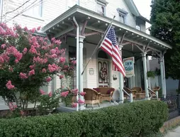 Inn At The Canal Bed and Breakfast | Maryland - Chesapeake City