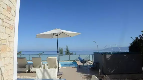 Linda Braker Esprit Villas | Baf (ve civarı) - Neo Chorio