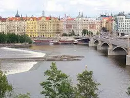 Riverview Apartments Prague