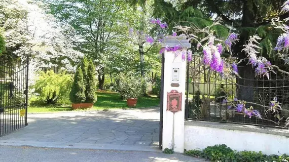 Villa Maria Sole Bed and Breakfast | Piedmont - Cuneo (il) - Revello