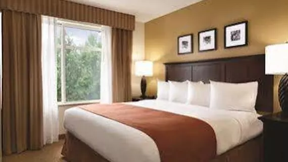 Country Inn & Suites Columbia | Missouri - Columbia (ve civarı) - Columbia