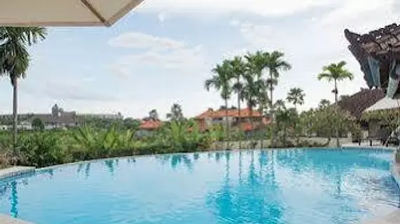 RedDoorz Plus near Batubelig Beach | Bali - Badung - Seminyak - Batubelig