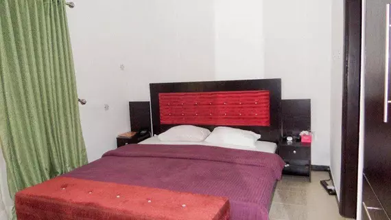 King Serve Guesthouse | Lagos (ve civarı) - Lekki - Lekki Kademe 1