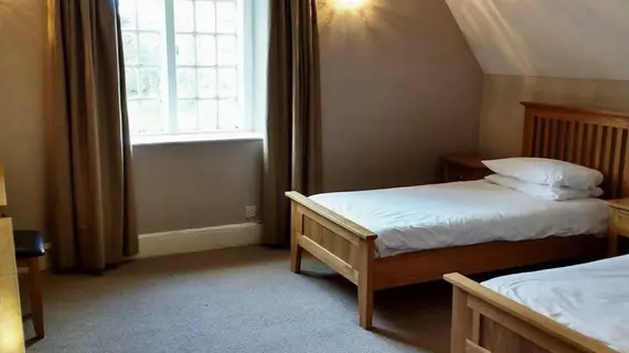 Bell House Hotel & Restaurant | Wiltshire (kontluk) - Chippenham