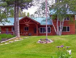 Smoky Bear Ranch Bed & Breakfast & Cabins | Montana - Whitefish (ve civarı) - Columbia Falls