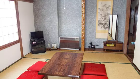 Guesthouse Hiiragi | Yamanaşi (idari bölge) - Minamitsuru - Kofu (ve civarı) - Yamanakako