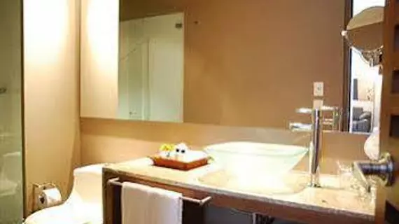 Hotel 84 DC | Cundinamarca - Bogota (ve civarı) - Bogota - Zona T - Zona Rosa