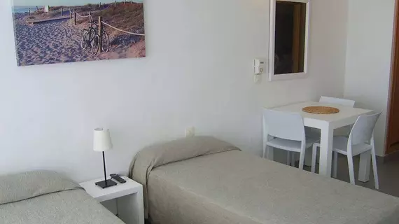 Apartamentos Sabina Playa | Balearic Adaları - Formentera - La Savina