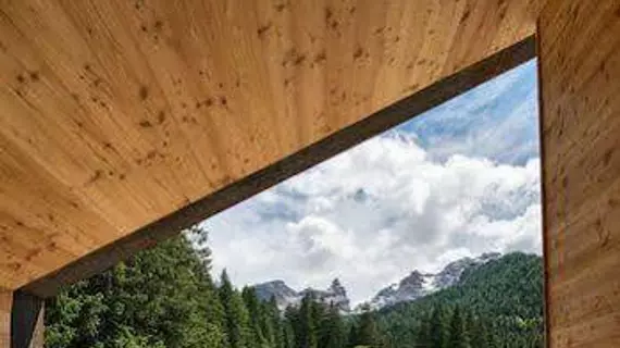 Vallesinella Hotel Restaurant Bar | Trentino-Alto Adige - Trento İli - Madonna di Campiglio