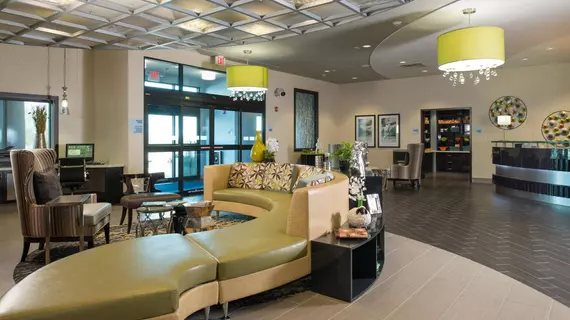 Holiday Inn Express & Suites Kansas City Airport | Missouri - Kansas City (ve civarı) - Kansas