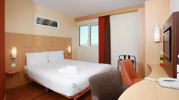 ibis Belfast City Centre | Kuzey İrlanda - Antrim (kontluk) - Belfast (ve civarı) - Belfast - Belfast Merkez Bölgesi