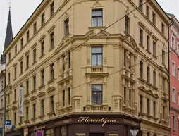 Hotel Victoria | Prag - Městská čast Praha 3 (en büyük Prag ilçesi) - Zizkov