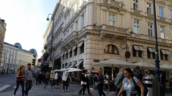 Goldfisch Apartment Vienna Opera House | Vienna (eyalet) - Viyana - Innere Stadt