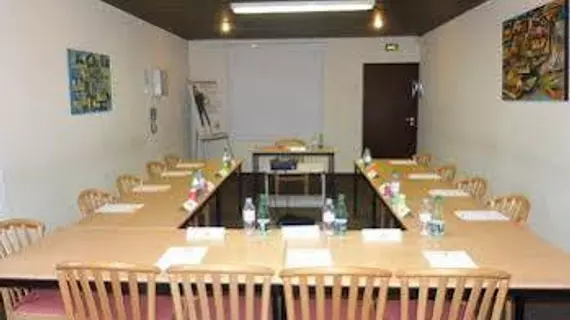 ibis Styles Bordeaux Sud | Nouvelle-Aquitaine - Gironde (bölge) - Bordeaux (ve civarı) - Villenave-d'Ornon