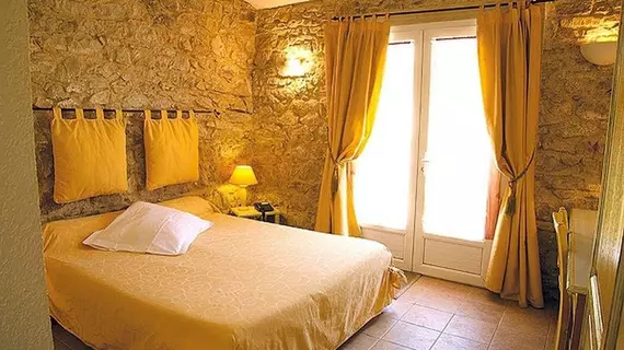 Logis Hôtel Déjeunez Sous L'Arbre | Provence - Alpes - Cote d'Azur - Bouches-du-Rhone (bölge) - Aix-en-Provence (ve civarı) - Rousset