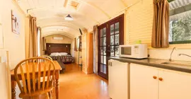 Dunsborough Rail Carriages & Farm Cottages | Batı Avustralya - Quindalup