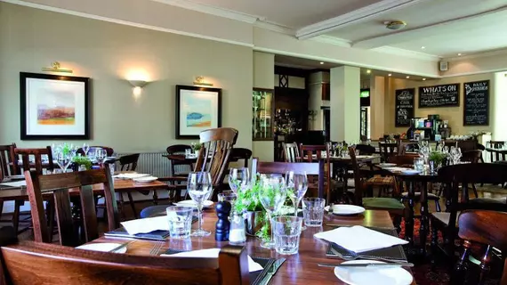 The Lion at Settle- a Thwaites Inn of Character | Kuzey Yorkshire (kontluk) - Settle - Giggleswick