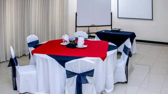 Hotel y Restaurante El Guarco | Cartago (ili) - Cartago (ve civarı) - Cartago