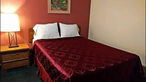 Stardust Inn | Kaliforniya - San Bernardino County - Victorville (ve civarı) - Barstow