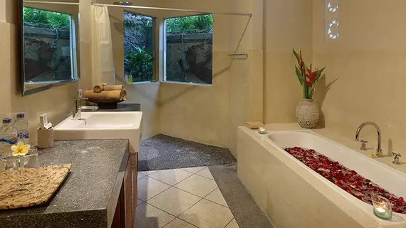 Gajah Biru Bungalows | Bali - Ubud - Penestanan