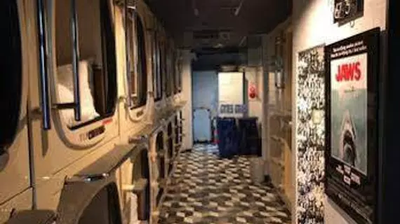 Capsule Inn Shimbashi Men Only | Tokyo (ve civarı) - Minato - Shinbashi