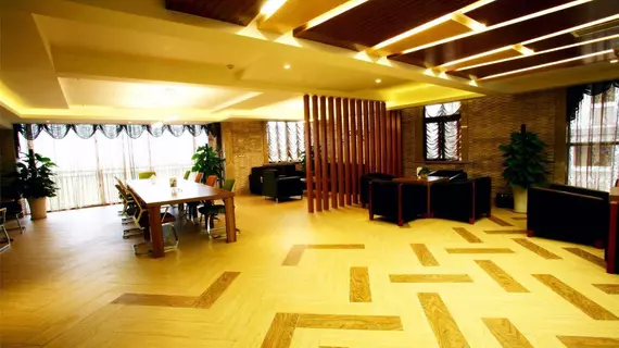 Chengdu Tulip Inn Airport Hotel | Sişuan - Chengdu - Shuangliu District