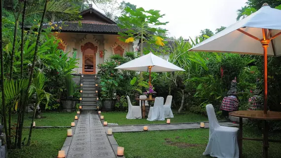 Tirta Ayu Hotel and Restaurant | Bali - Karangasem - Subagan