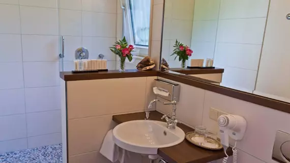 Hotel-Villa Achenbach | Kuzey Ren-Westfalia - Düsseldorf (ve civarı) - Düsseldorf