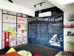 Roof Talk Theme Hostel | Johor - Johor Bahru (ve civarı) - Johor Bahru - Bukit Indah